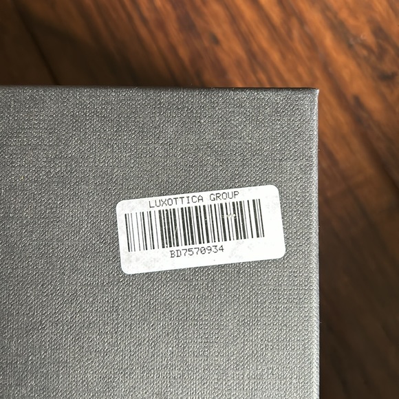 Dolce and Gabbana sunglasses - Picture 5 of 7